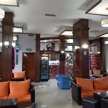 Oruci Hotel *